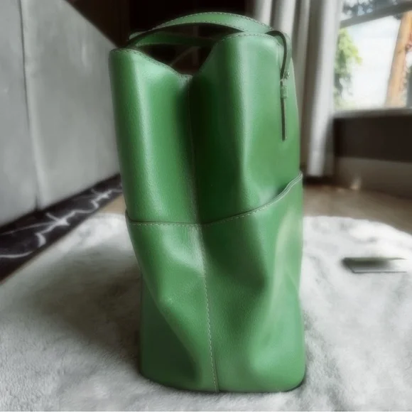 Kate Spade - Green Bag with Plaid Inside - Picture 3 of 13